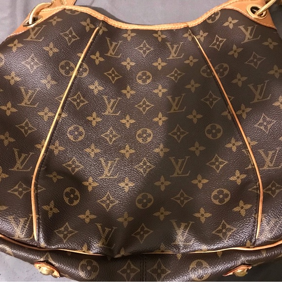 LOUIS VUITTON GALLIERA PM MONOGRAM - Picture 7 of 17